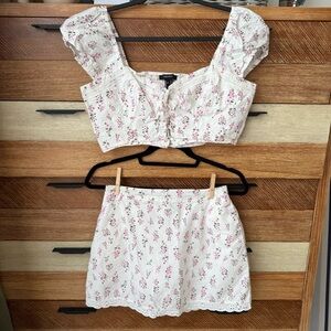 Forever 21 women set size M